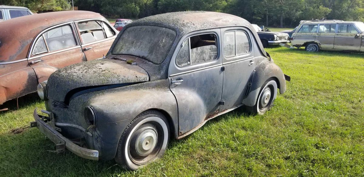 (TITLE) 1958 RENAULT, NO MOTOR, 4 DOOR , MANUAL TRANS