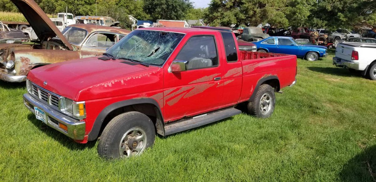 (TITLE) 1995 NISSAN PICKUP XE, 3-0 V6, RAN 5 YEARS AGO, NEEDED CLUTCH 