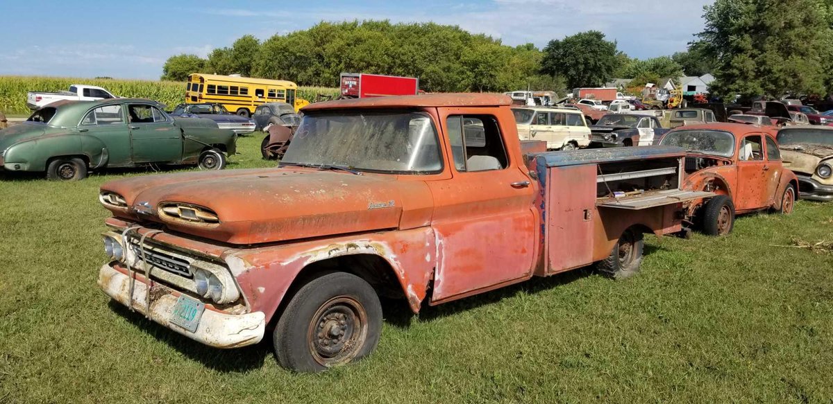 1960 CHEVROLET APACHE C20, SERVICE BODY, 6 CYLINDER, , NO RADIATOR ​​​​​​​( NO TITLE) 