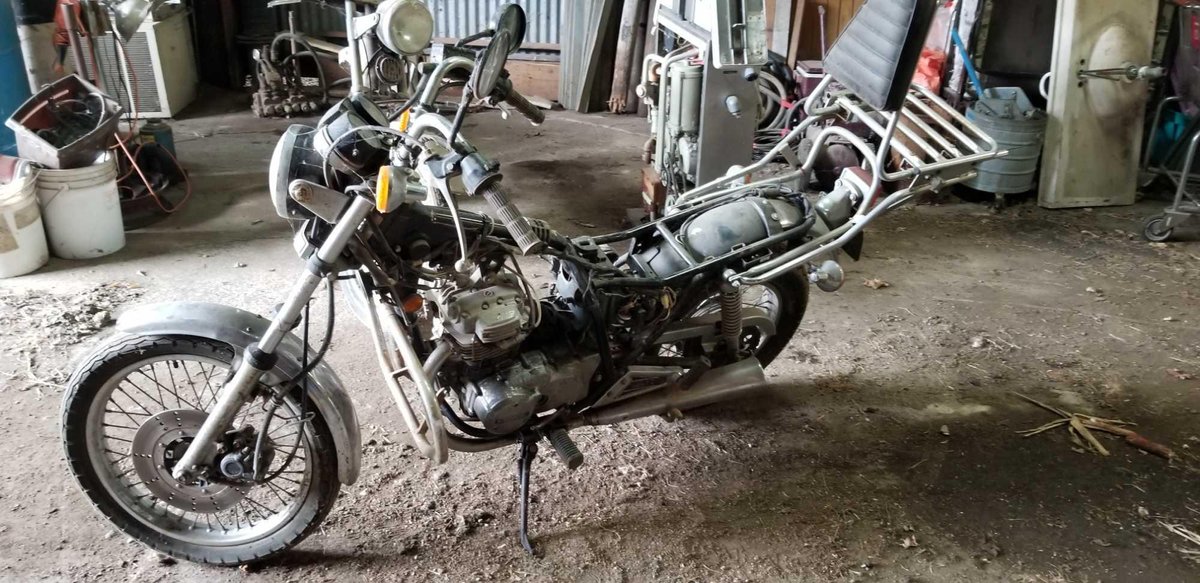 1981 KAWASAKI MOTORCYCLE FOR PARTS ( NO TITLE)