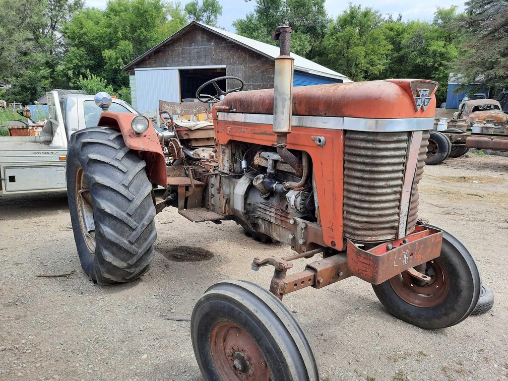 MASSEY FERGUSON 90 WF, HIGH CLEARANCE, #815745, 18.4 X 30 REARS, 7.50 X 16.1 FRONTS, 540 PTO, 3PT, S