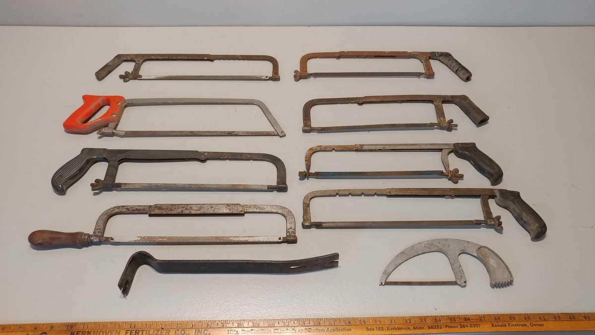 LARGE ASSORTMENT OF HACKSAWS