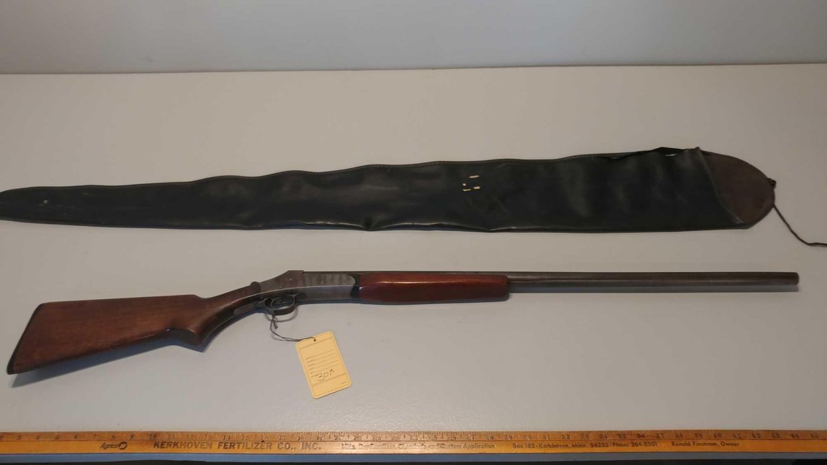 HARRINGTON & RICHARDSON SINGLE SHOT, 12 GAUGE, HAMMERLESS SHOTGUN w/CASE