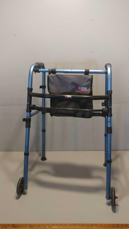 CAREX WALKER w/HANDY FRONT-HANGING STORAGE SATCHEL