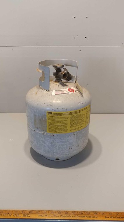 20 LB PROPANE CYLINDER (FULL)