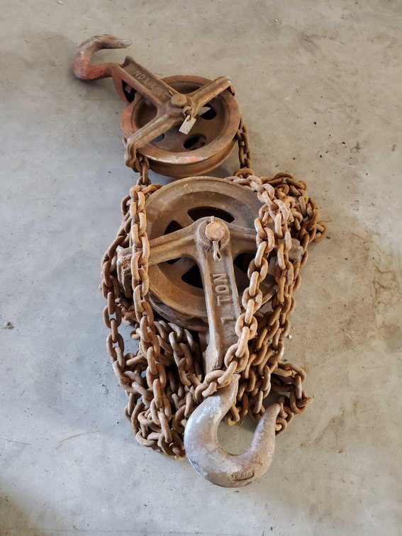 1-TON CHAIN HOIST