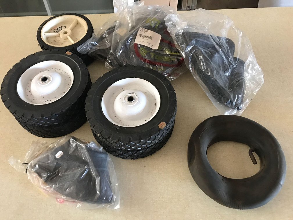 ASSORTMENT OF LAWN MOWER WHEELS & LAWN TRACTORS INNER TUBES