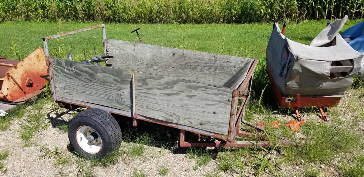 HOMEMADE SMALL GROUND DRIVEN MANURE SPREADER