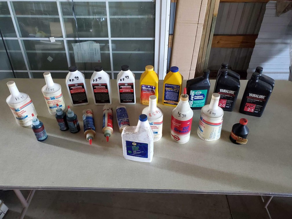 ASSORTMENT OF LAWN MOWER & CHAIN SAW LUBRICANTS