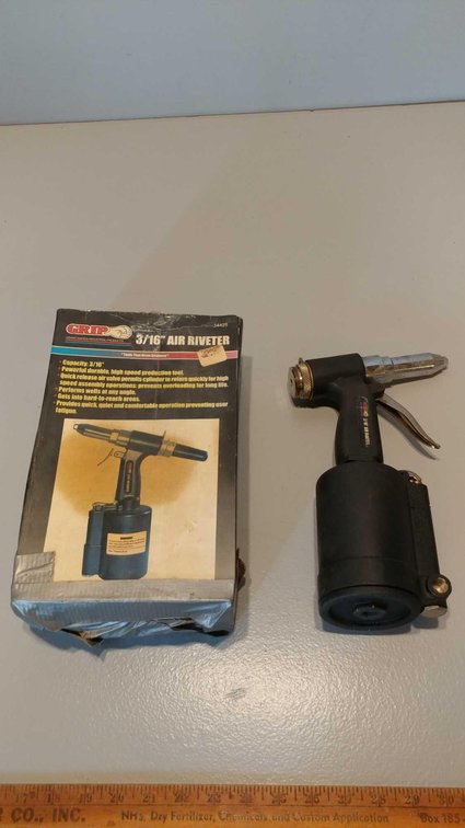 GRAND RAPIDS INDUSTRIAL PRODUCTS 3/16" AIR RIVETER