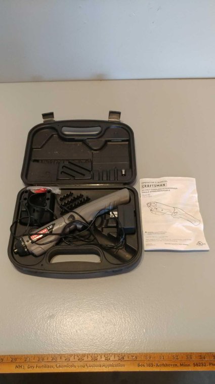 NEW CRAFTSMAN 3.6VOLT CORDLESS SCREWDRIVER SINGLE SPEED/REVERSIBLE