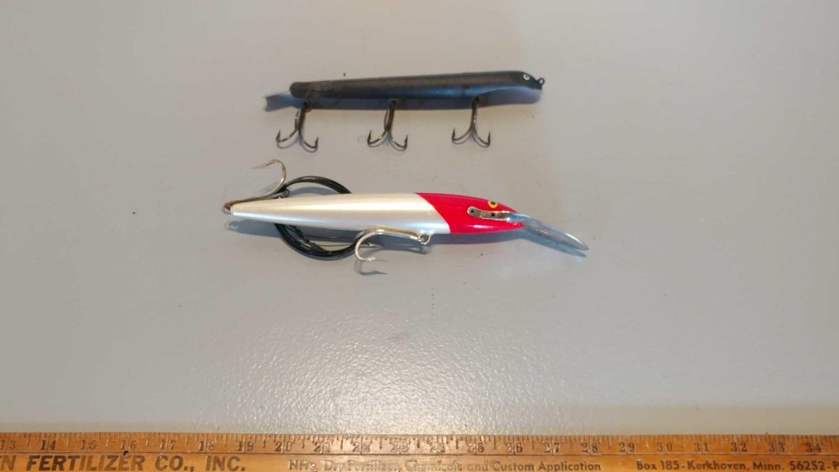 RAPALA FINLAND LURE,PAINTED WOOD LURE