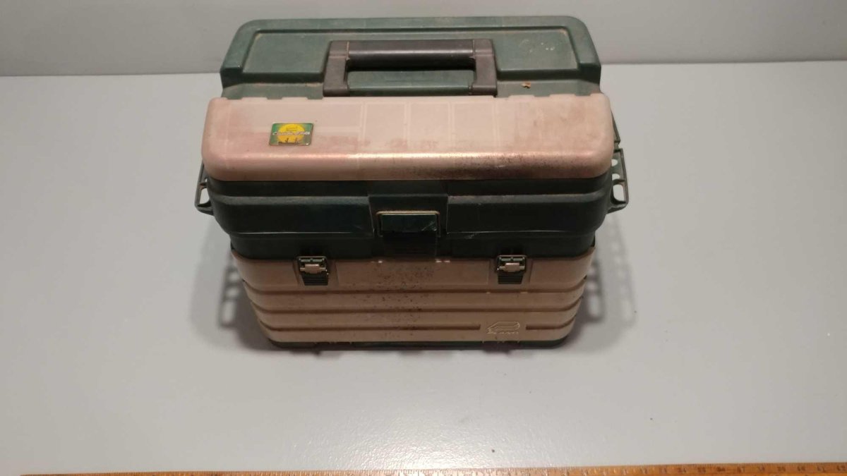 PLANO TACKLE ELITE BOX, GOOD CONDTION