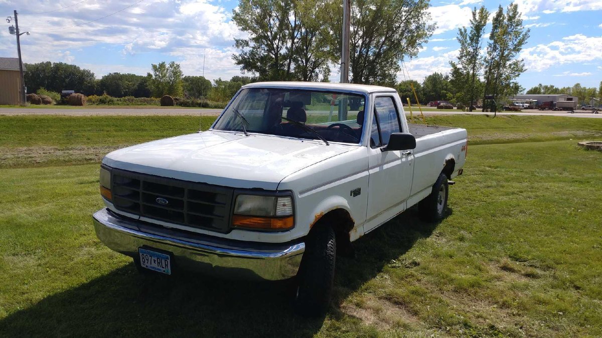 (TITLE) 1994 FORD F150 XL, 300 STRAIGHT 6 CYL 5-SPEED, 4X4, NEW CLUTCH, 170,718 MILES, PIONEER AM/FM