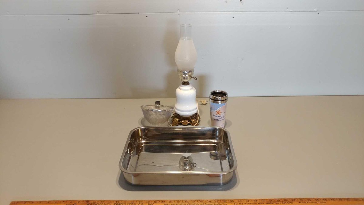 ANTIQUE ELECTRIC LAMP, STAINLESS STEEL PAN, STRAINER, & INSULATED MUG
