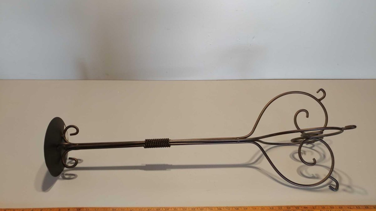 ANTIQUE BRASS PLANT STAND