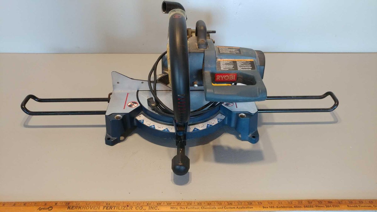 RYOBI MITRE SAW