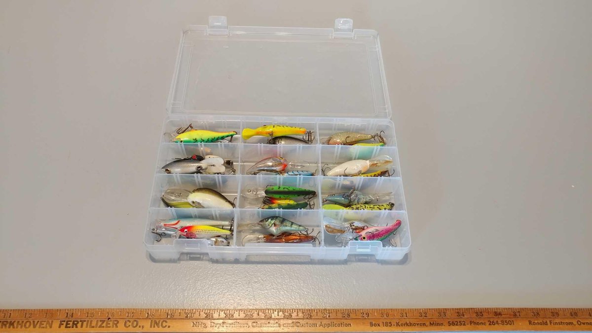 FLAMBEAU STORAGE ORGANIZER WITH STRIKE KING, RAPALAS FISHING LURES ,VARIETY OF COLORS,STYLES