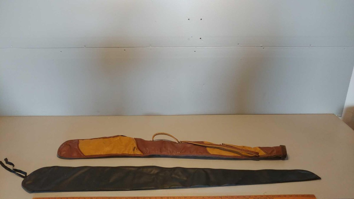 (I-12) FULL ZIP GUN CASE, & SLEEVE BLACK GUN CASE, (ITEMS AT ZIELSDORF AUCTIONS)