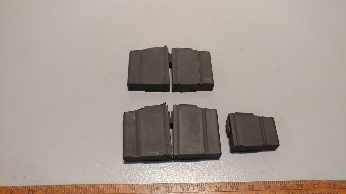 (I-240) M1A ACCESSORIES,(4) 10 ROUND MAGAZINE, (1) 5 ROUND SPORTER MAGAZINE (ITEMS LOCATED AT ZIELSD