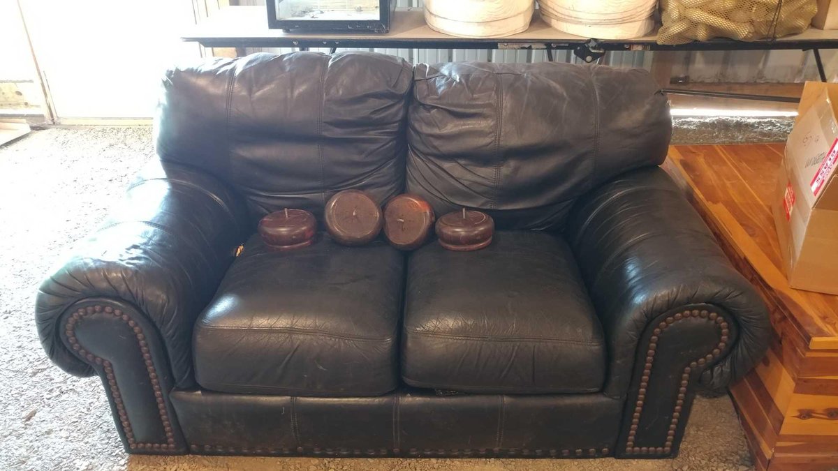 LEATHER LOVE SEAT
