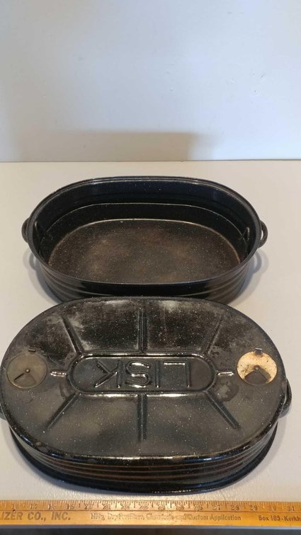 VINTAGE LISK BLUE SPECKLED ENAMEL ROASTING PAN & OTHER BLUE SPECKLED ENAMEDLROASTING PAN