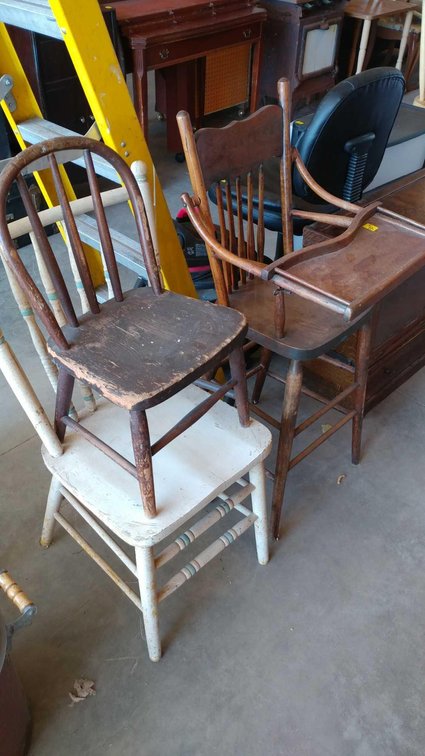 (3) VINTAGE WOODEN CHAIRS