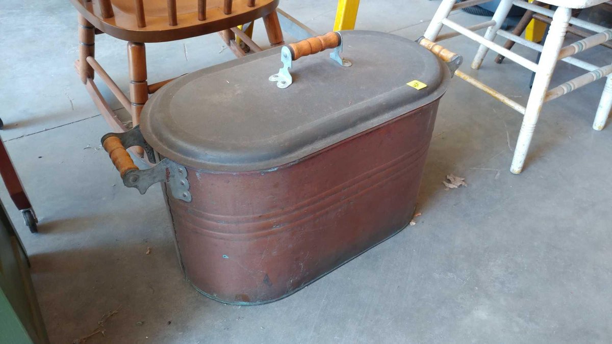 VINTAGE METAL STORAGE CONTAINER