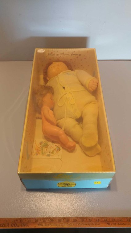 CABBAGE PATCH DOLL & OTHER DOLL 