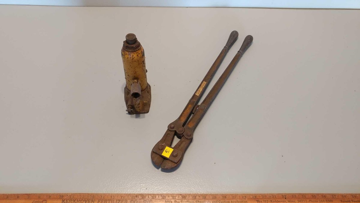 BOLT CUTTER & 3 TON JACK