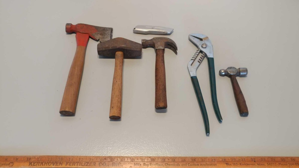 ASSORTMENT OF HAMMERS, LARGE ADJUSTABLE PLIERS, & STANLEY UTILITY KNIFE