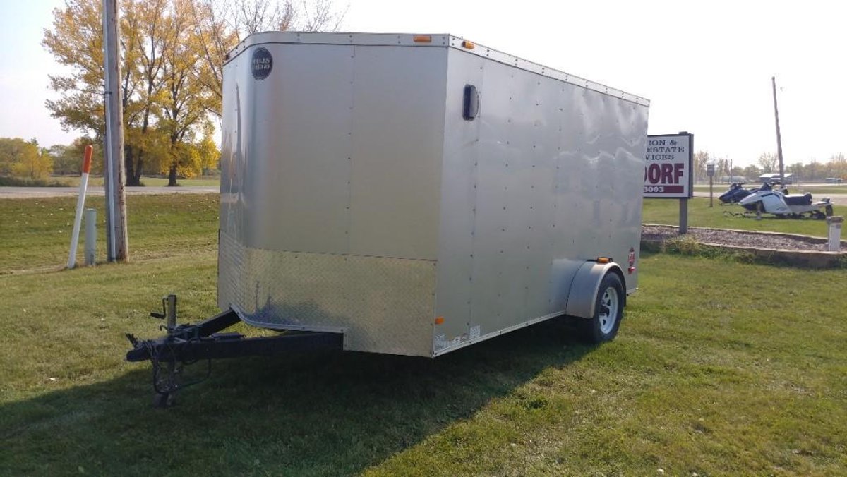 (I-45) (TITLE)2014 WELL CARGO 7’X 12’ WITH V FRONT FOLD DOWN REAR DOOR, ENCLOSED SINGLE AXLE TRAILER MODEL # FT7221, 2" BALL, VIN# 575200E1XH267276