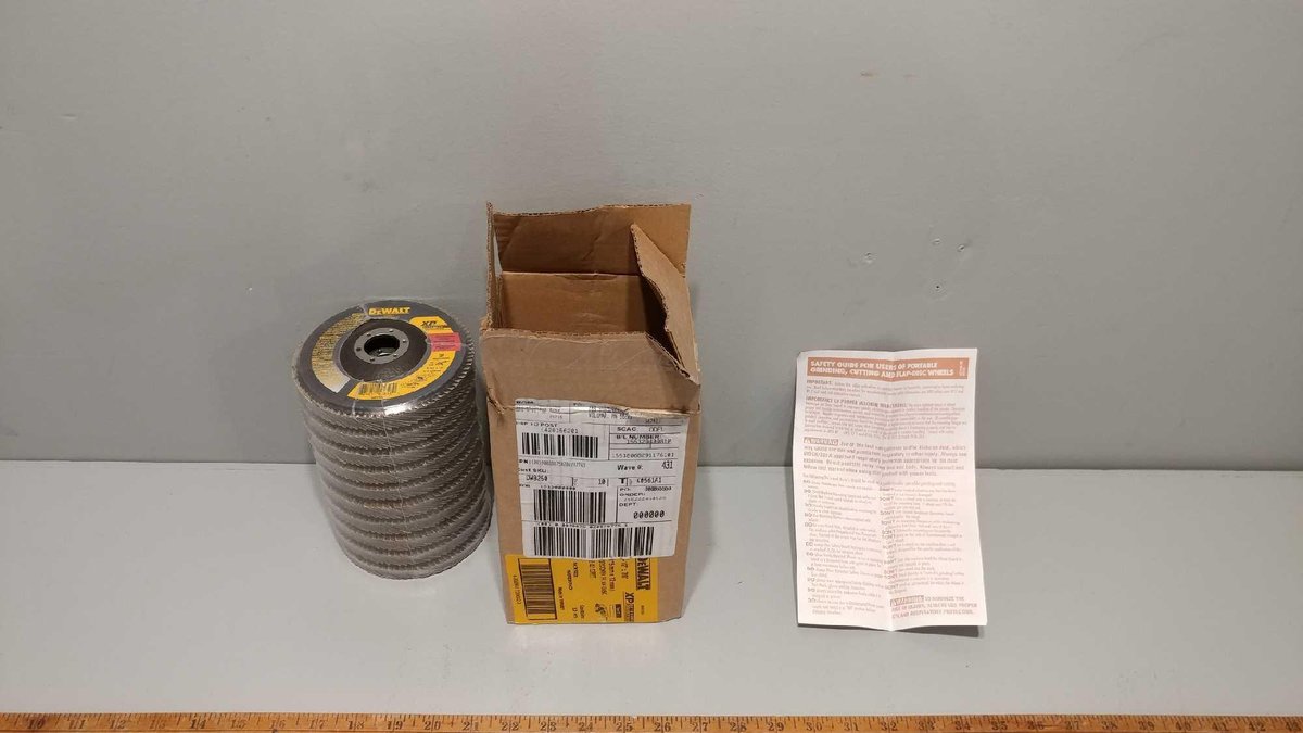 (I-55) (10) DEWALT 4-1/2 X 7/8 ZIRCONIA FLAP DISCS Z 40 GRIT