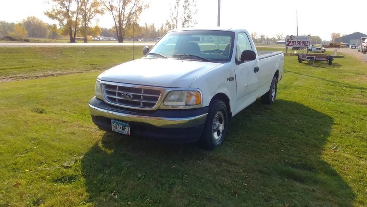 (I-40) (TITLE) 2004 FORD F 150 PICKUP, V6, SINGLE, CAB, CLOTH SEATS, 5-SPEED MANUAL TRANS, 147,691 MILES, VIN# 2FTRF17294CA16117