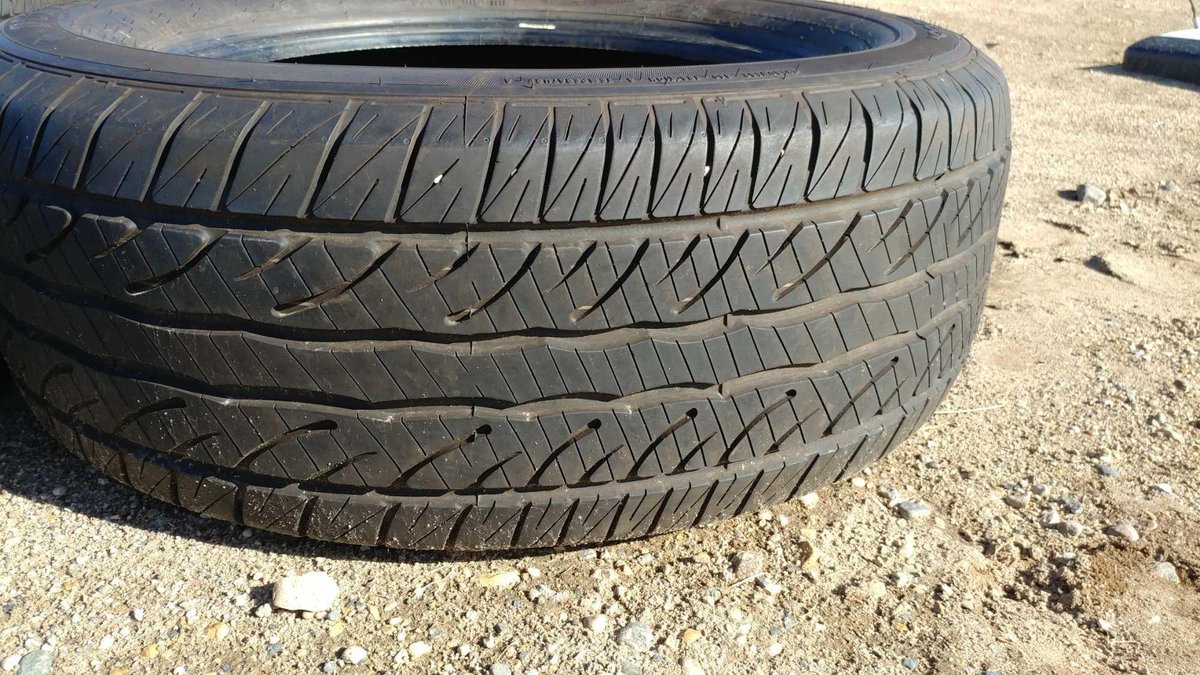 (I-6) (4) DUNLOP SP SPORT 5000M P275/55 R20 APPROX. 8/32TREAD TIRES
