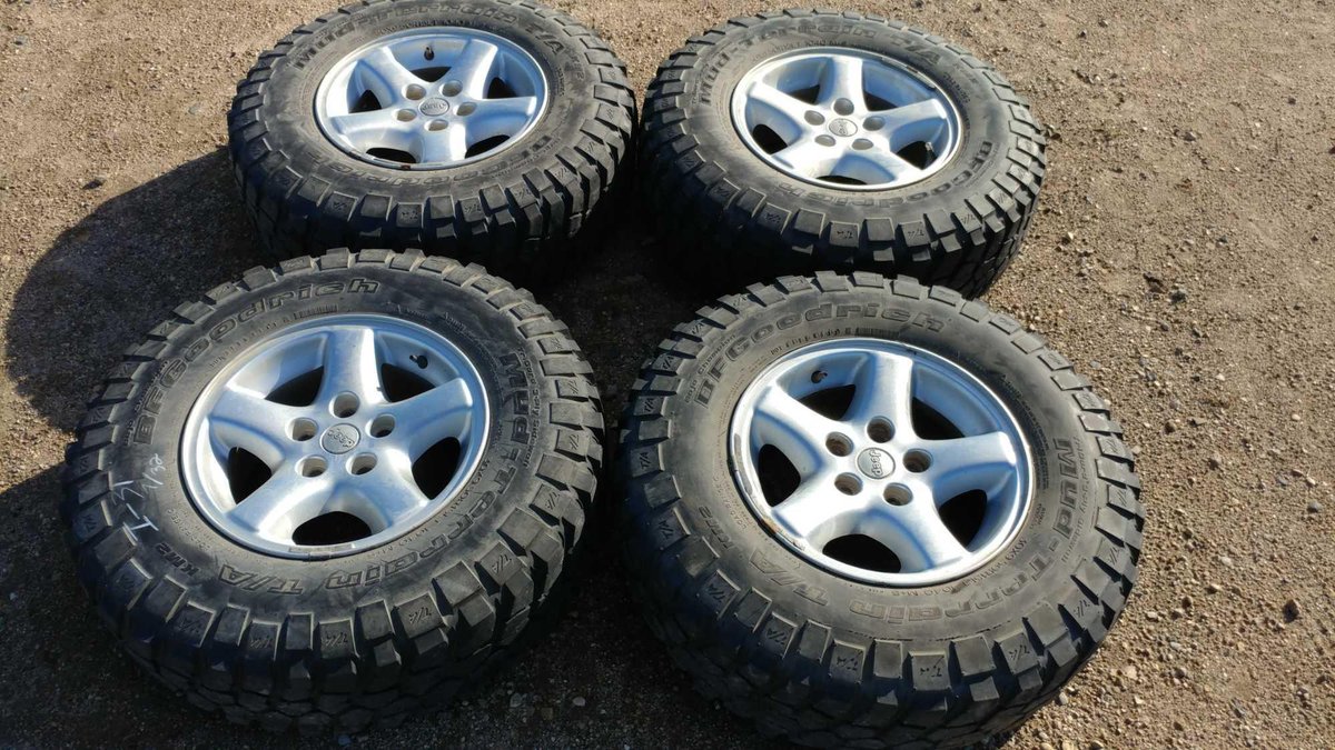 (I-31) BF COODRICH MUD-TERRAIN T/A 30/9.5 R15 LT APPROX 7/32 TREAD TIRE W/ 15" ALUMINUM ALLOY RIMS