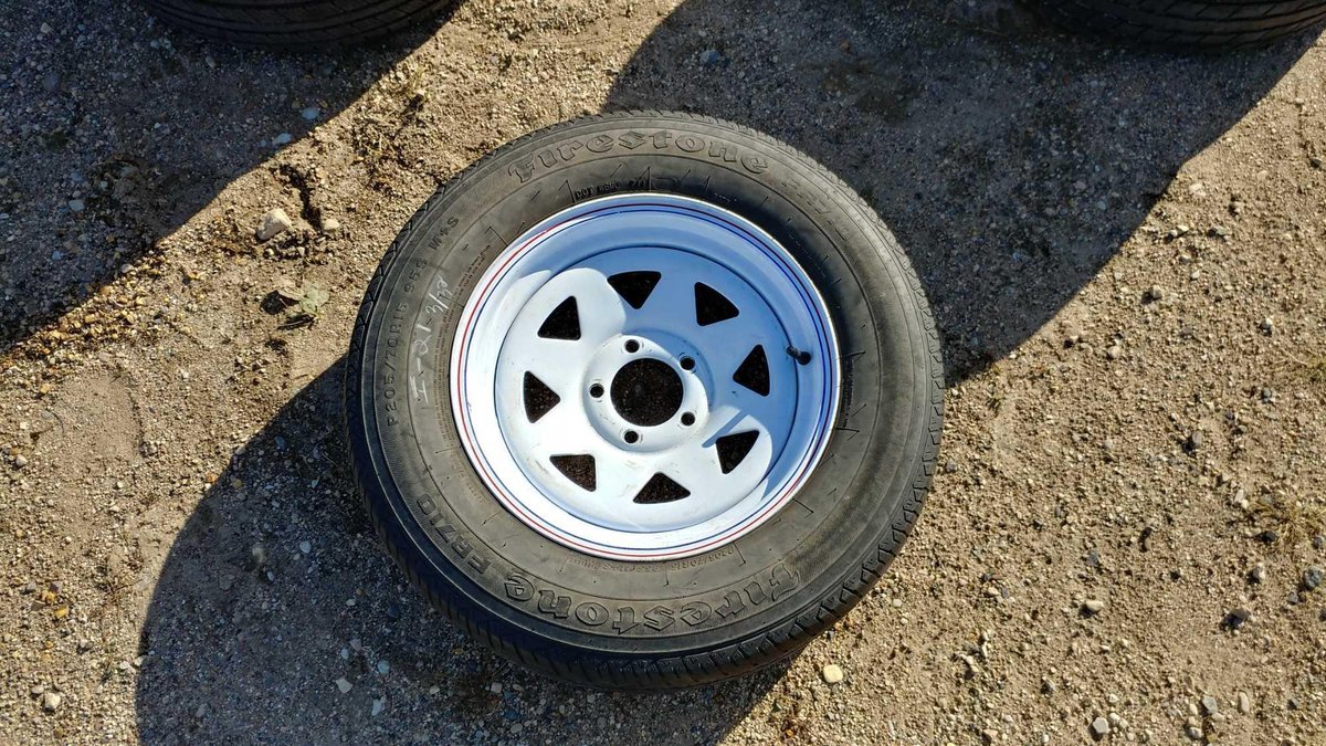 (I-21) FIRESTONE FR710 P205/70 R15 APPROX. 3/32 TREAD TIRE W/ 15" STEEL  RIM
