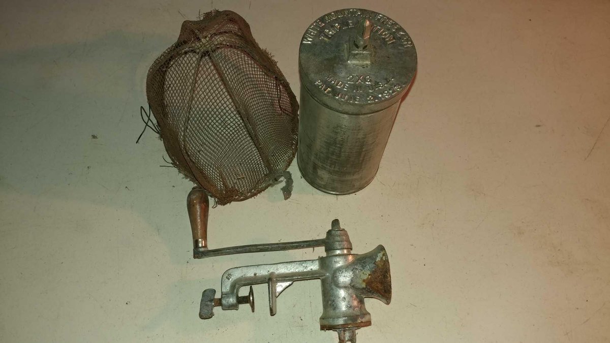 VINTAGE WHITE MOUNTAIN FREEZER, MEAT GRINDER, AND WIRE BASKET