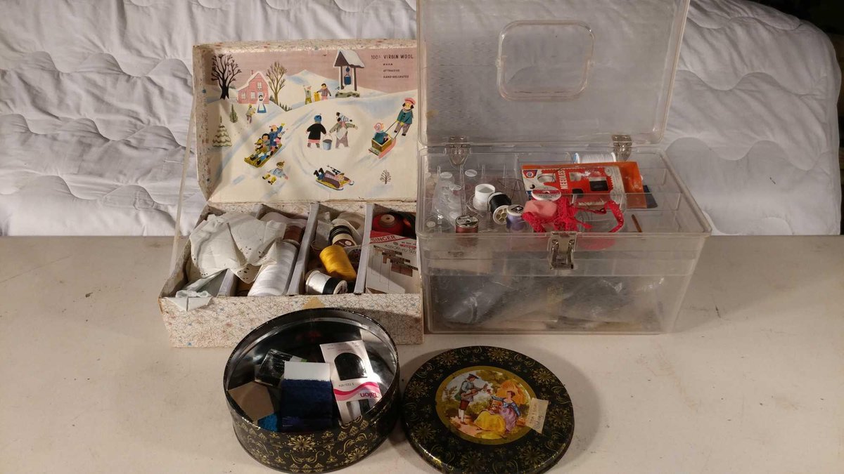 ASSORTMENT OF THREAD, STRING, LACE, AND PLASTIC TOTE