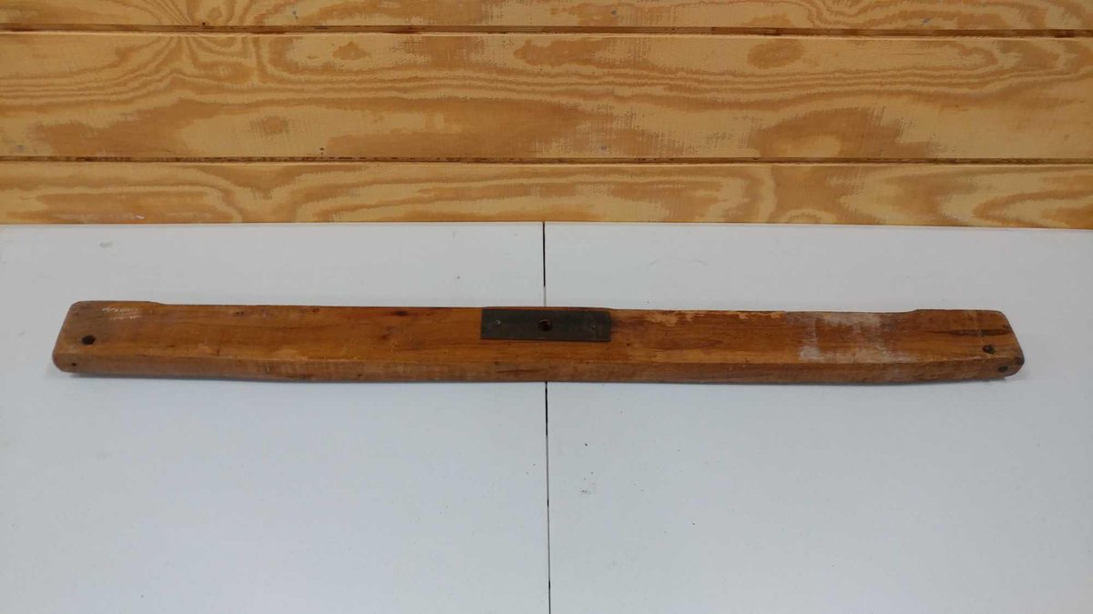 WOOD 3.5' BEAM W/METAL PLATE HOLE IN THE MIDDLE