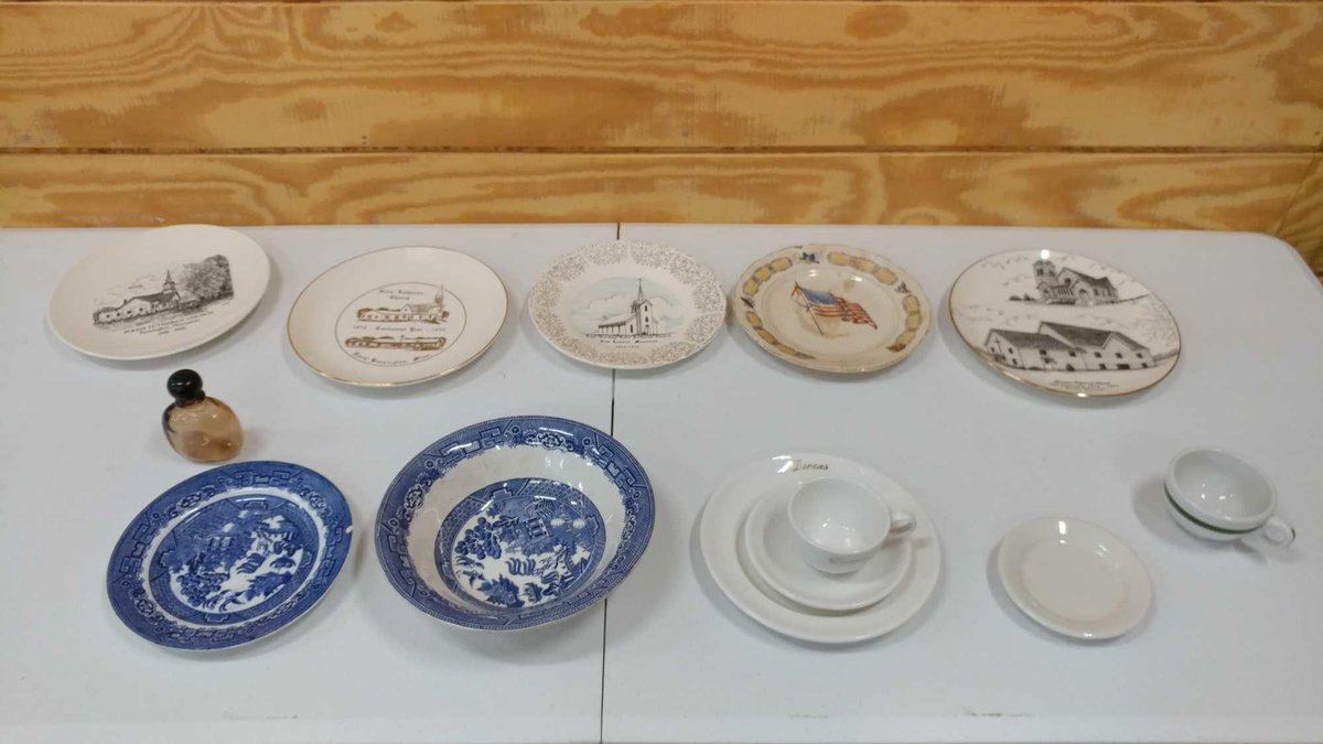 ENGLAND WILLOW PLATE & SERVING BOWL, HOMER LAUGHIN SAUCER & CUP, (6) VINTAGE CHURCH CENTENNIAL PLATE