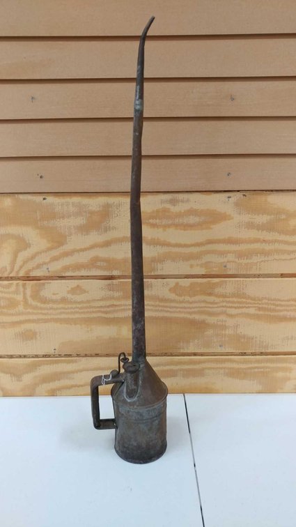 VINTAGE TALL OILER CAN