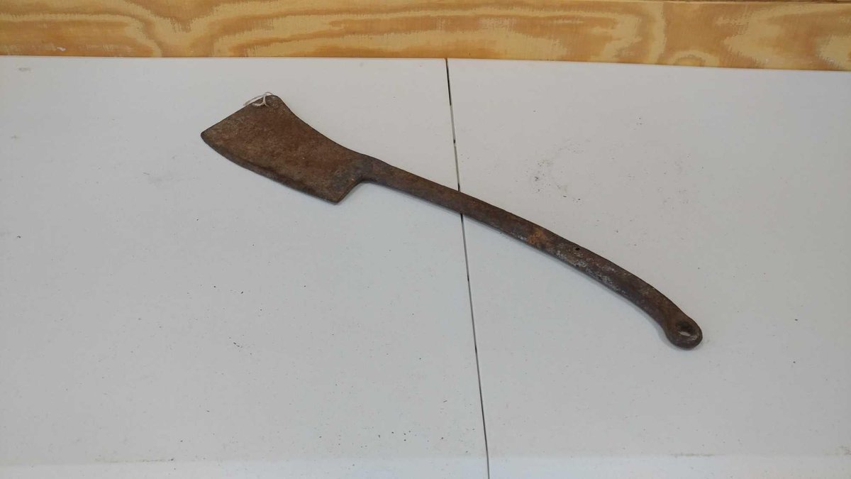LARGE, METAL CLEAVER / AXE MADE FROM ONE PIECE OF METAL.