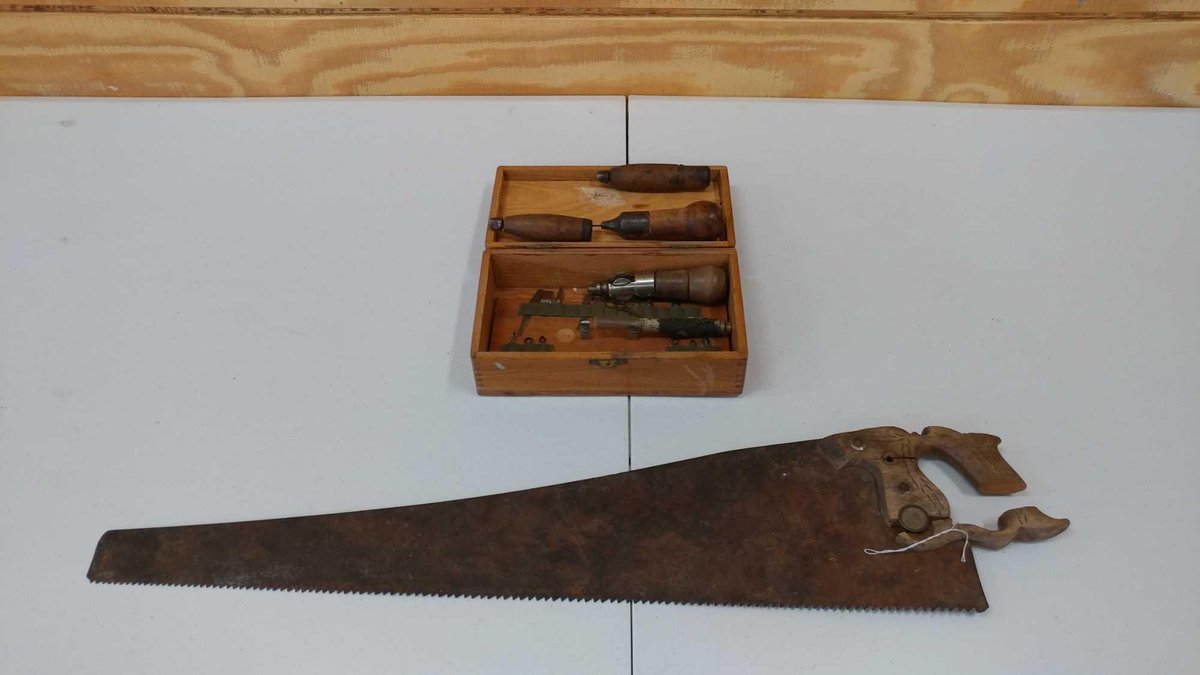 HAND SAW W/BROKEN HANDLE AND WOOD BOX WITH LEATHER TOOLS