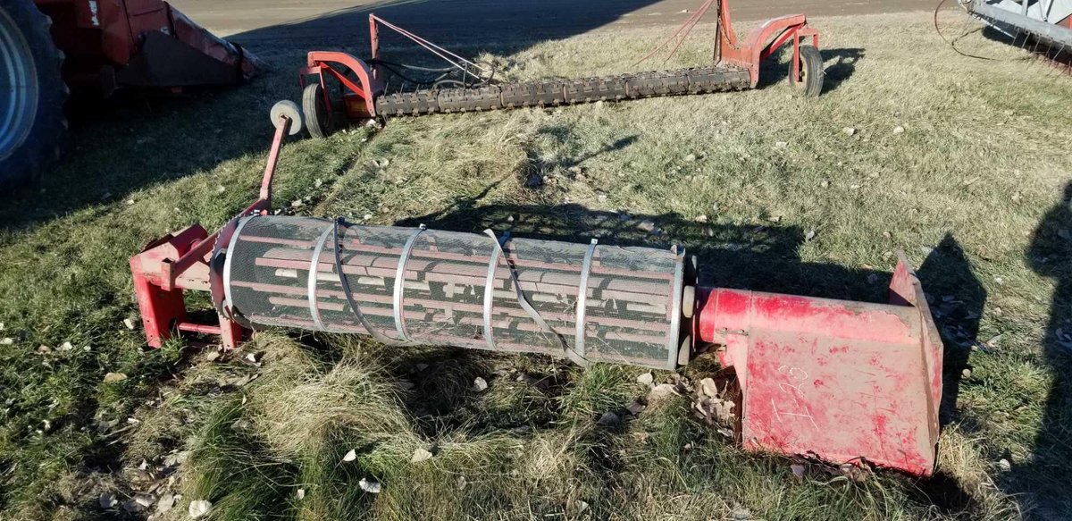 (I-28) GRAIN CLEANER NO MOTOR AND MISSING ONE WHEEL  (ITEM AT ZIELSDORF AUCTIONS)