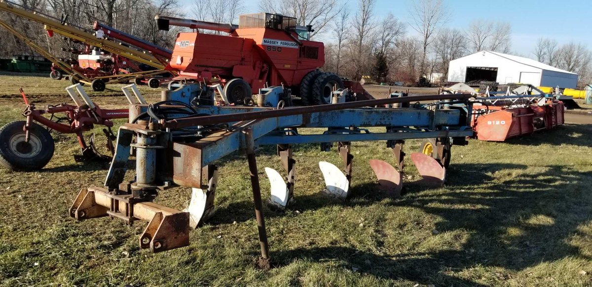  (I-29) DMI 5 BOTTOM HYDRO WIDE RANGE 12-25 ADJUST ON THE GO PLOW 2 POINT  (ITEM AT ZIELSDORF AUCTIO