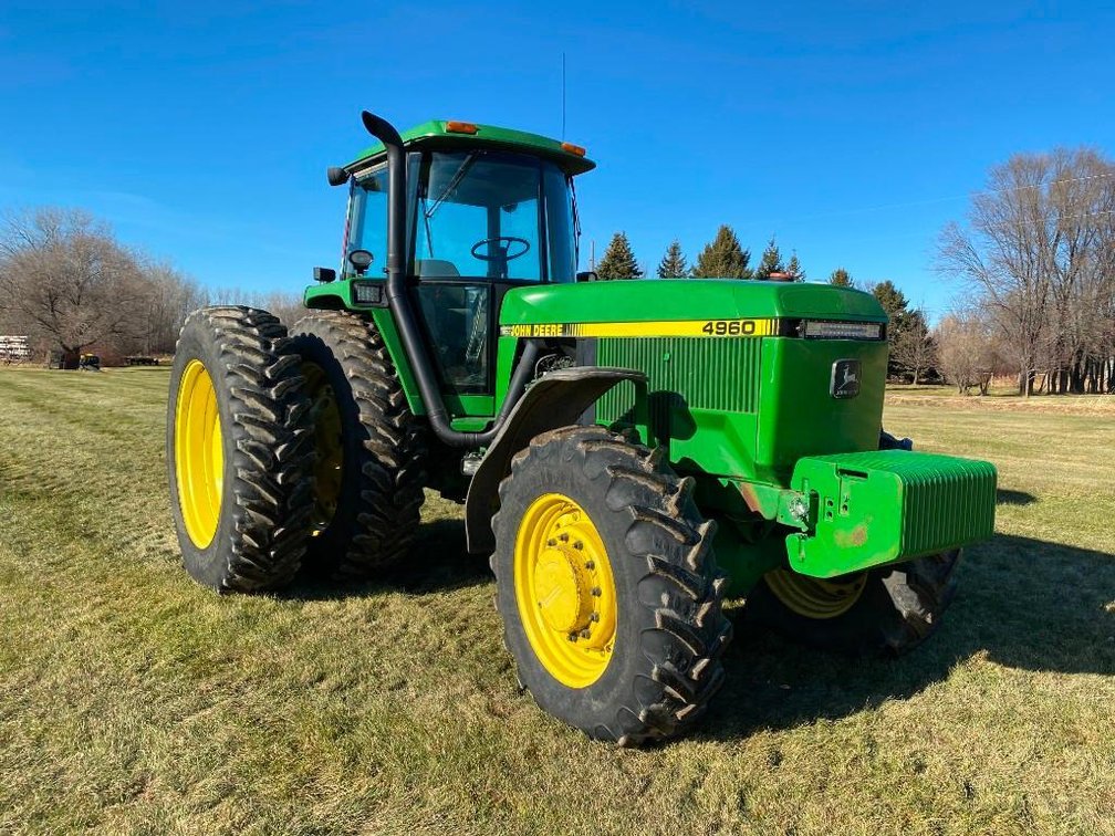 (I-200) 1992 JOHN DEERE 4960 MFWD 9,157 HRS, 15 SPD POWERSHIFT, 3 HYD, POWER BEYOND, LARGE 1000 PTO,