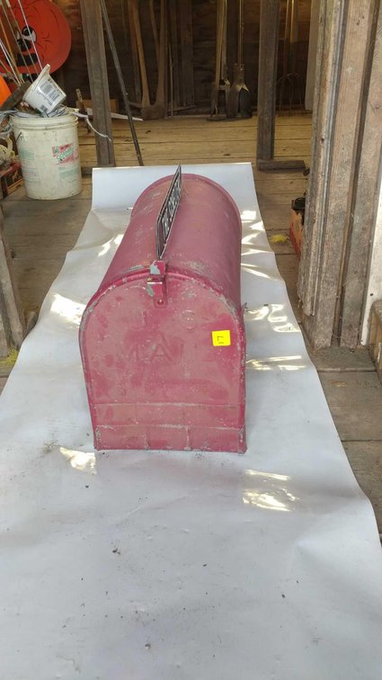 (A) LARGE MAIL BOX