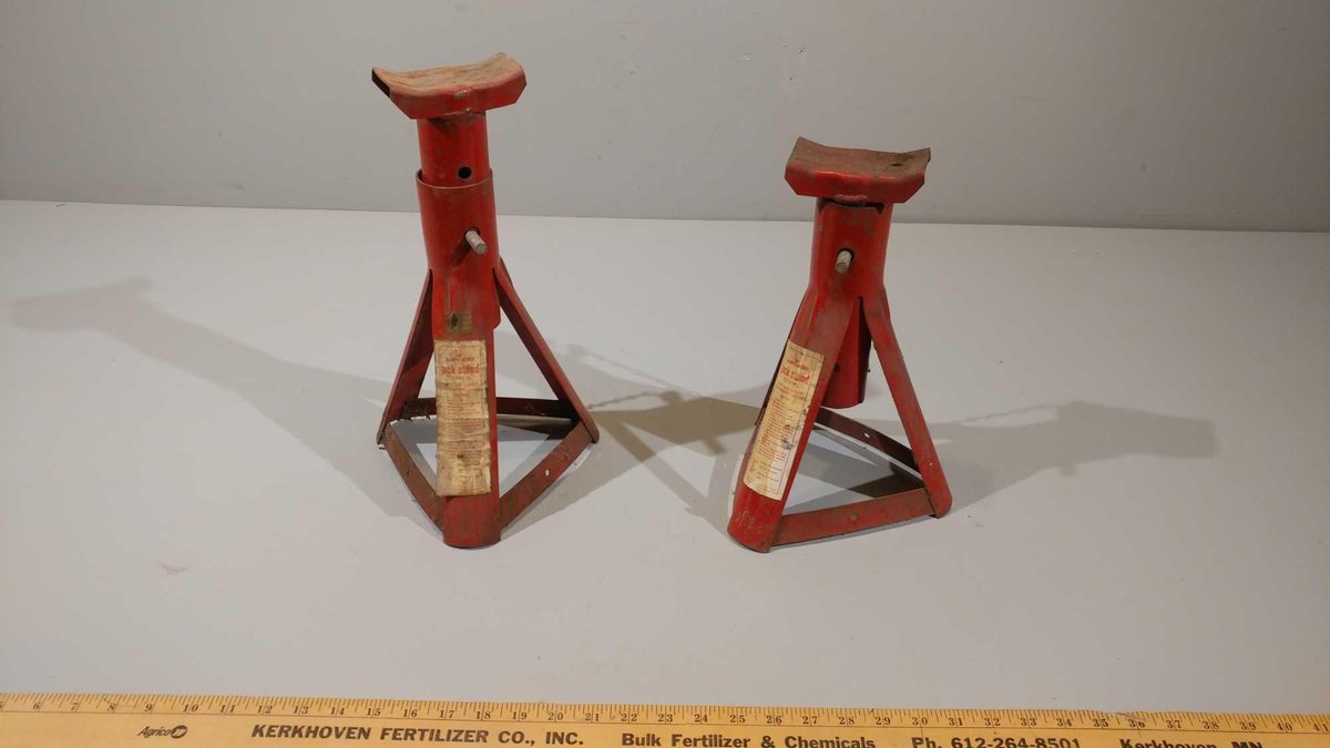 (2) JACK STANDS