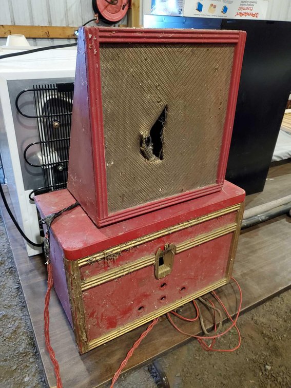 VINTAGE RED PA SYSTEM